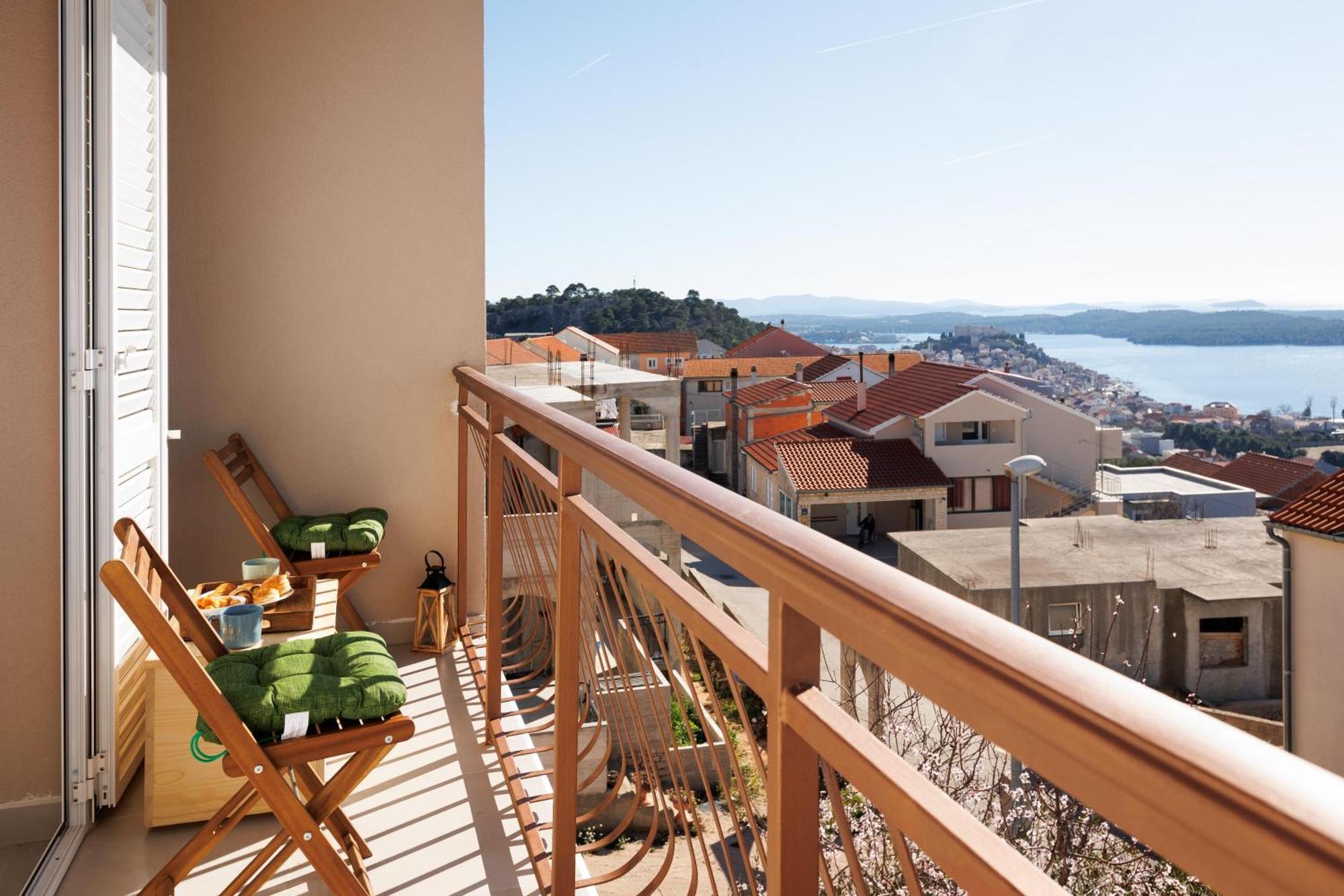 Summer Breeze Apartment - Quiet Place With A Spectacular View And A Garden Шибеник Экстерьер фото